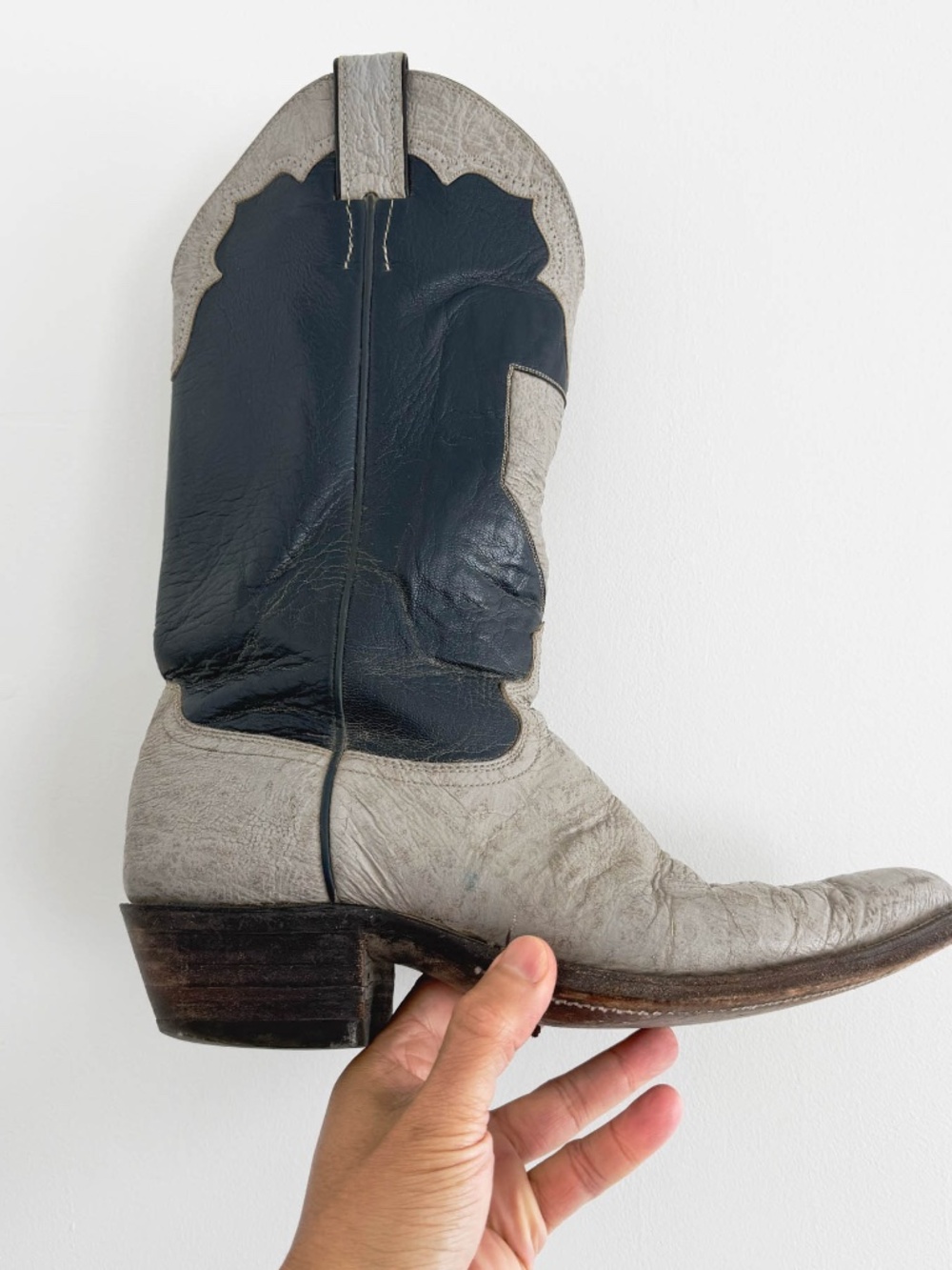 True Vintage 70's Justin Leather Custom Western Cowboy Boots USA